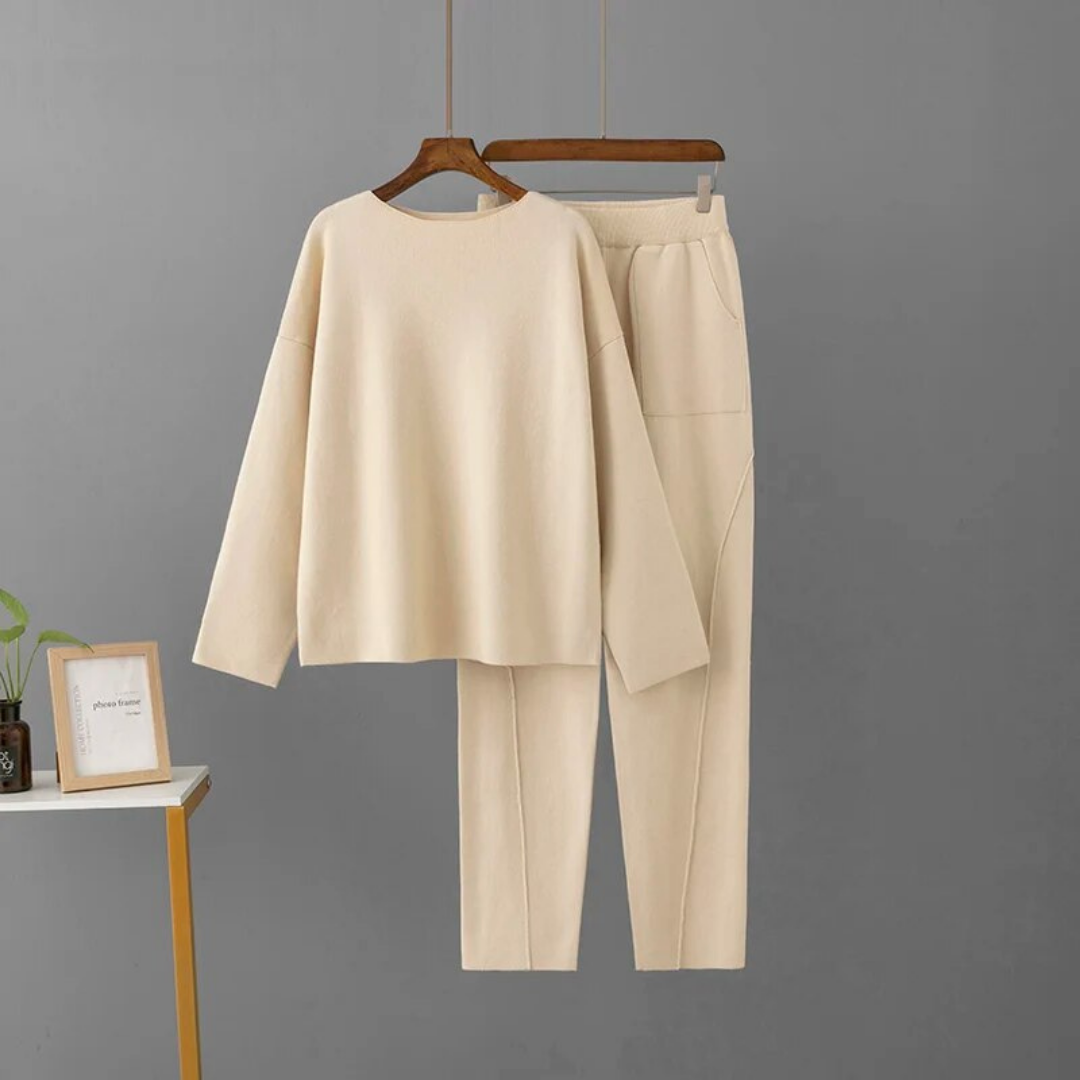 Ladies Suits | Relaxed Fit Outfit