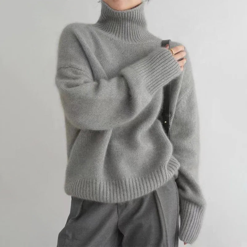 Ladies Loose Turtleneck Sweater | Minimal Look