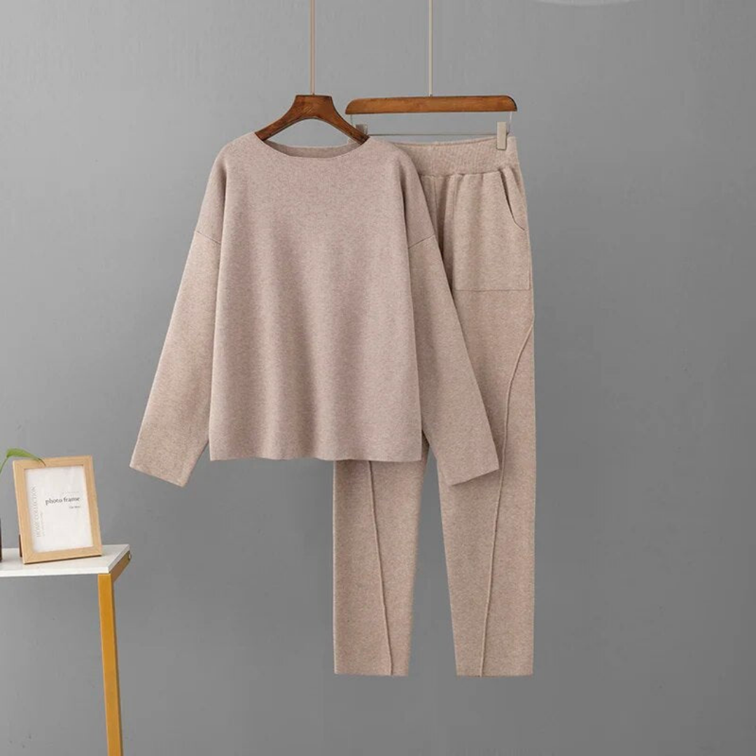 Ladies Suits | Relaxed Fit Outfit