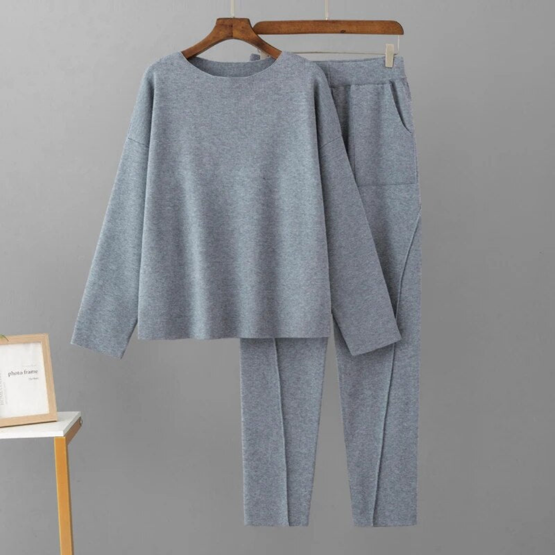 Ladies Suits | Relaxed Fit Outfit
