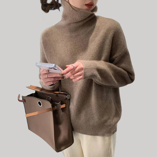 Ladies Loose Turtleneck Sweater | Minimal Look